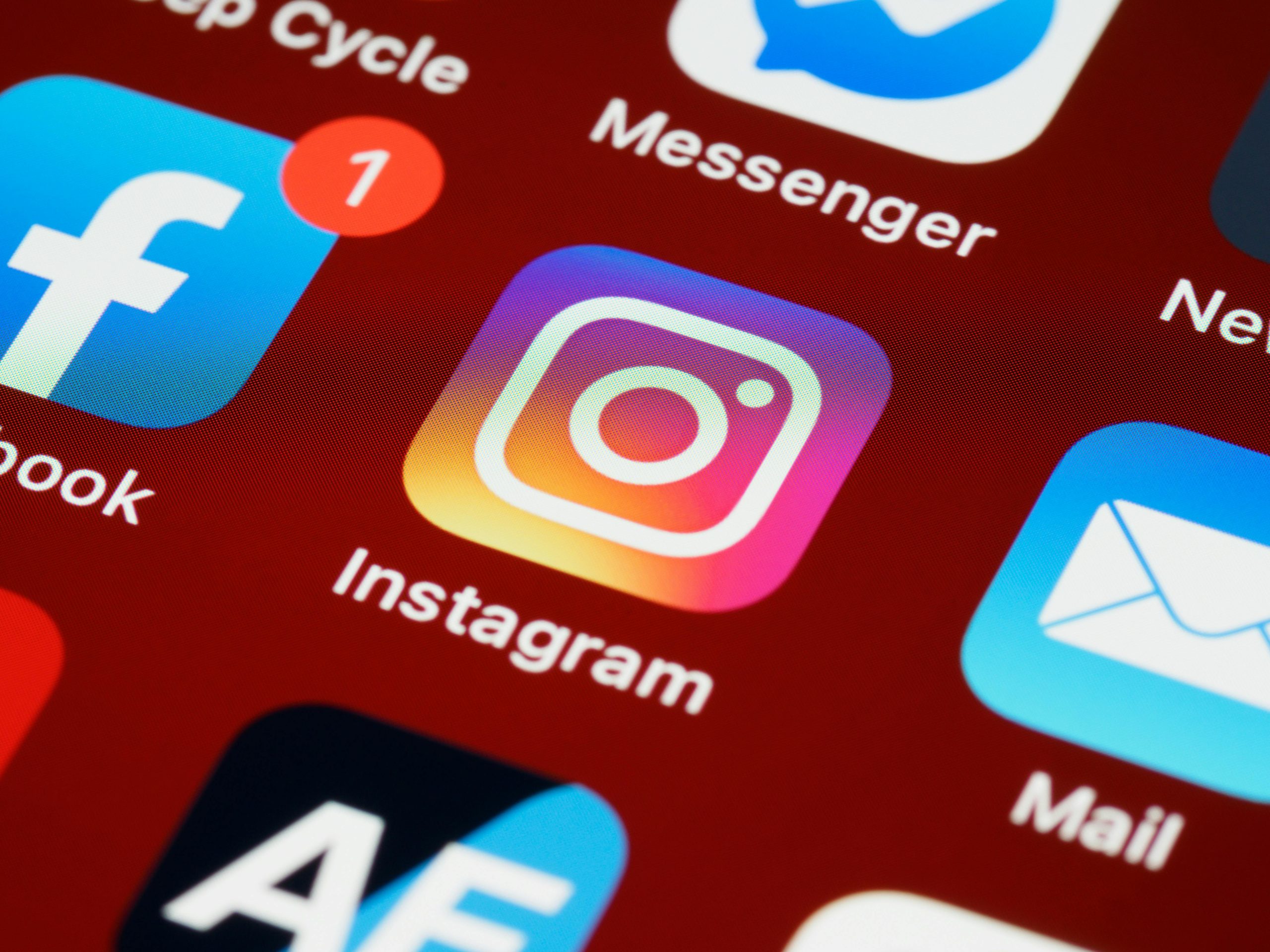 Cum să obții urmăritori pe Instagram fără să postezi